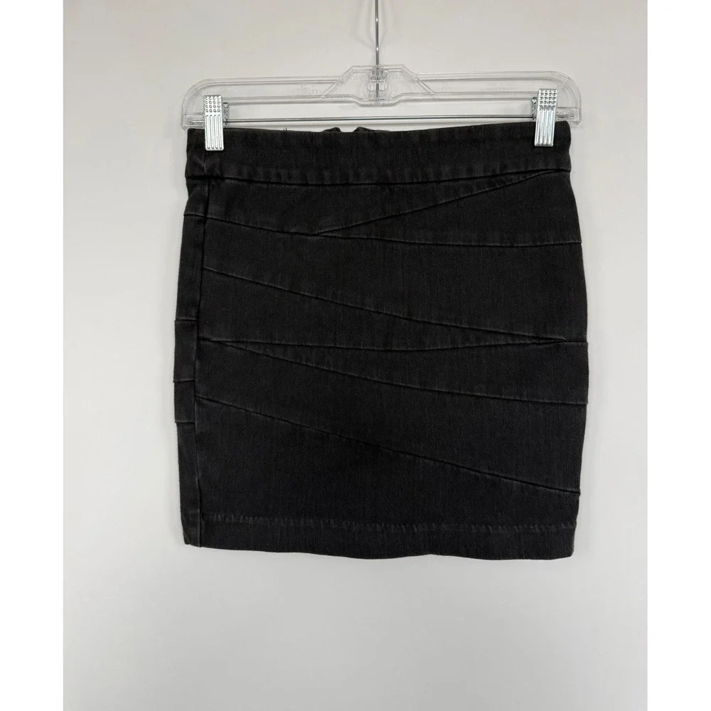 Blank NYC Black Denim Bandage Mini Skirt Size 26 Tiered Zip Back 01K-7057